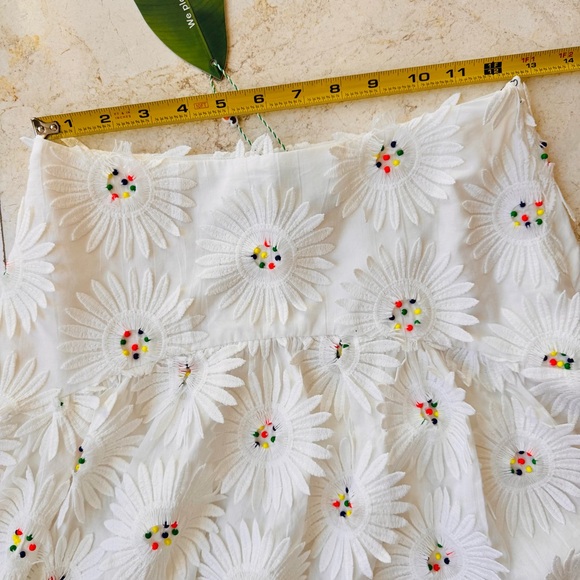 Farm Rio White Daisy 3D Floral Midi Skirt size XS - Picture 11 of 16